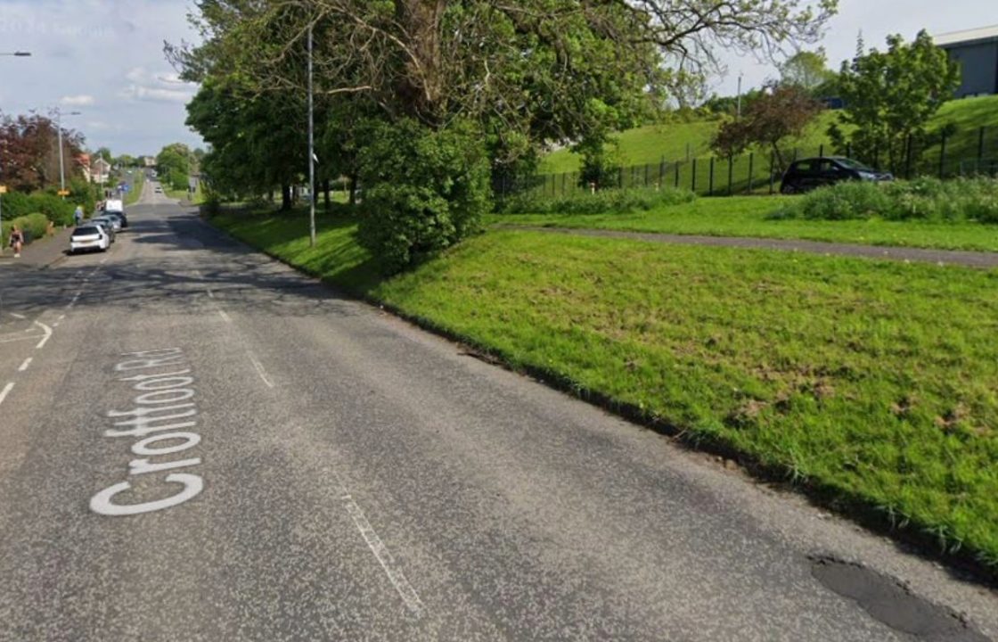 Woman taken to hospital after being struck by car on Christmas Day in Glasgow