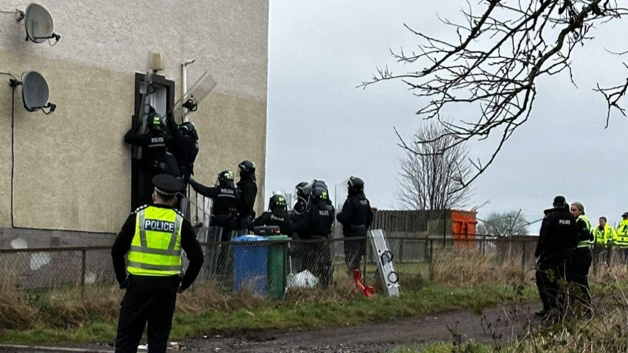 Man charged in connection with disturbance after armed police called to Cowdenbeath home