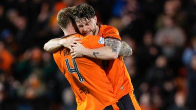 Kevin Holt heads last-gasp winner as Dundee United down Aberdeen