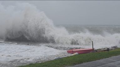 Over 100,000 without power as Storm Eowyn hits Scotland