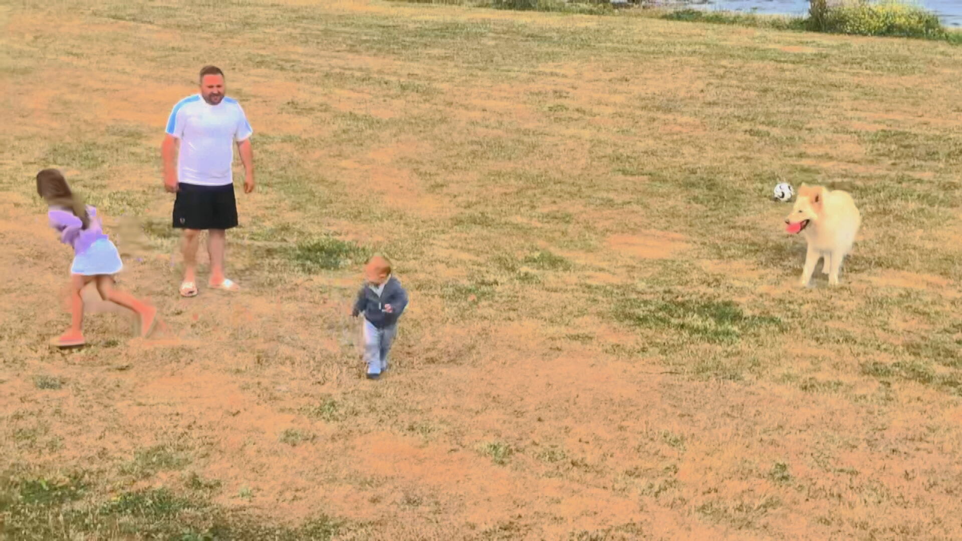 Mark with his two younger children Olivia and Cole