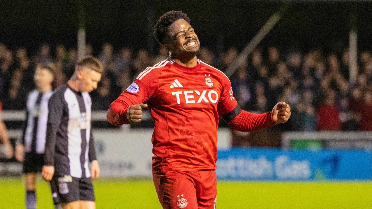 Aberdeen end winless streak with cup victory at League Two Elgin