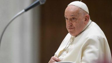 Pope to be admitted to hospital for medical tests and to treat bronchitis