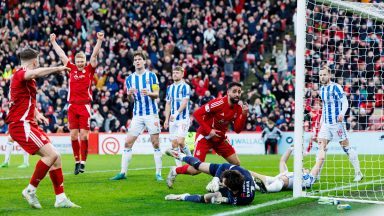 Aberdeen boss Jimmy Thelin ponders partnering Oday Dabbagh with Kevin Nisbet