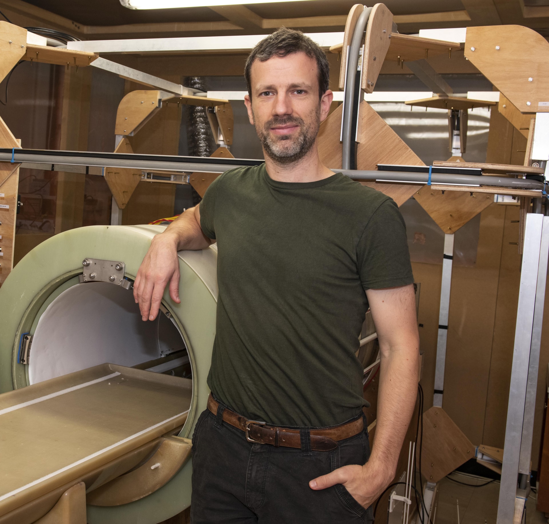 Dr Lionel Broche with the prototype FCI scanner.