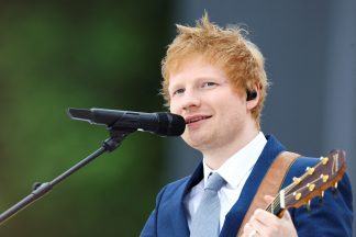 Ed Sheeran says he had permission to busk after police stopped his performance