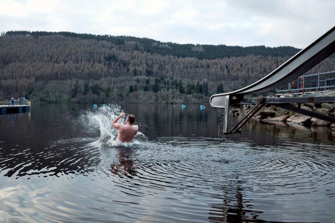 Scottish outdoor sauna goes viral with Loch Tay plunge video