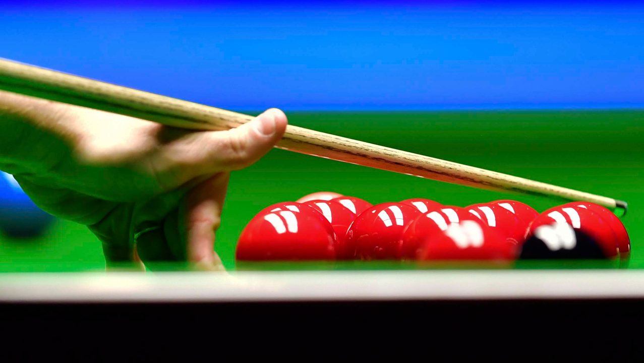 Polish 14-year-old offered chance to become youngest professional snooker player