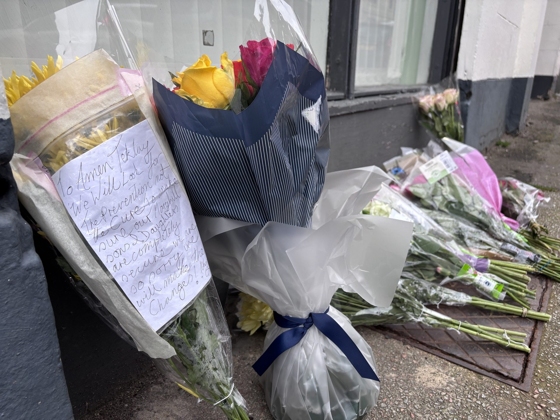 Floral tributes to Amen Teklay on Clarendon St<br> ”/><cite class=cite>STV News</cite></div><figcaption aria-hidden=true>Floral tributes to Amen Teklay on Clarendon St<br>  <cite class=hidden>STV News</cite></figcaption></figure><p>“Amen was a friendly and much loved young man who was really interested in music and the media. He was bright and showed great promise.</p><p>“This has been a shock for our school community, and we are continuing to offer support to our young people, staff and those in the wider community who are affected.”<a href=https://news.stv.tv/west-central/numbness-and-extreme-grief-glasgow-community-reacts-to-murder-of-teenage-boy></a></p><div class=