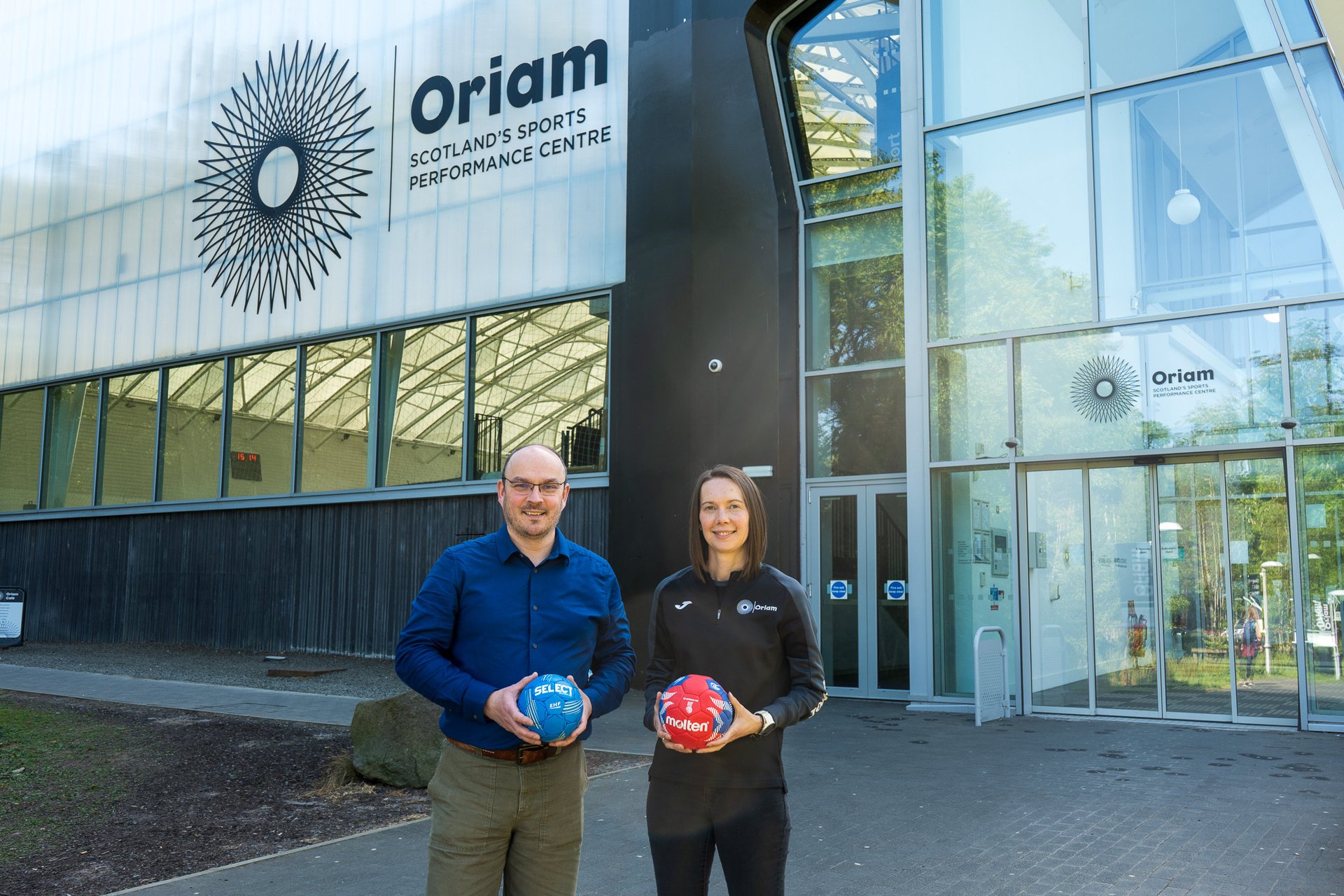Ewan Hunter of the Scottish Handball Association (left) and Katrina Gibbon of Oriam 