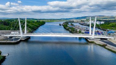 Renfrew and Yoker connected across the River Clyde as new bridge opens to traffic