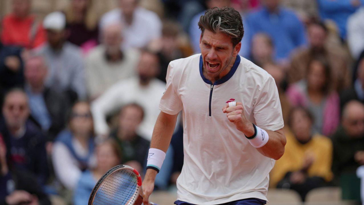 Cameron Norrie stuns 11th seed Daniil Medvedev in five-set French Open thriller