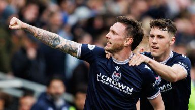 Managerless Motherwell bring in former Dundee player Jordan McGhee