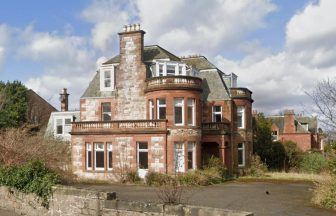 Decision to tear down historic East Lothian hotel called in by Scottish Ministers