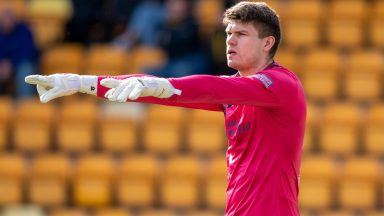 Kilmarnock sign former Livingston goalkeeper Max Stryjek