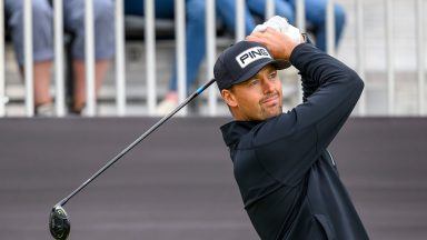 Victor Perez finishes strong to hold share of Scottish Open lead