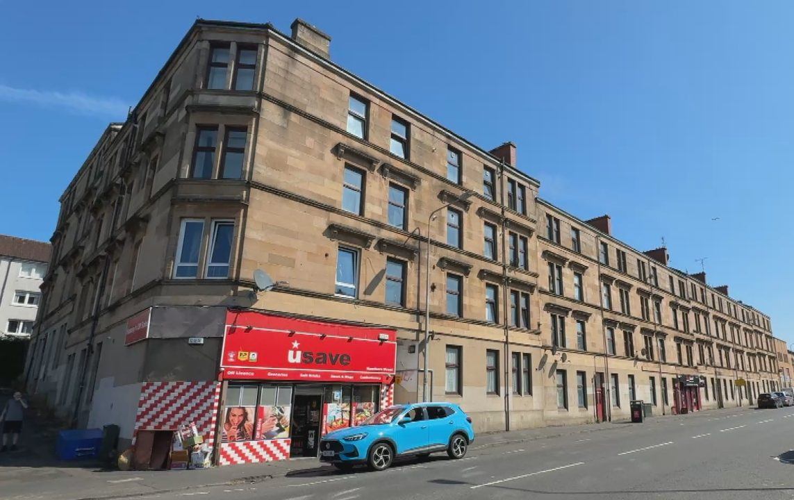 Shop worker seriously injured after being ‘sprayed with substance’ during robbery in Glasgow