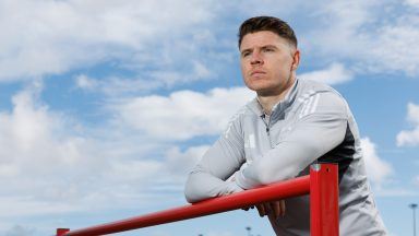 Jimmy Thelin: Kevin Nisbet’s ‘know-how’ can help Aberdeen
