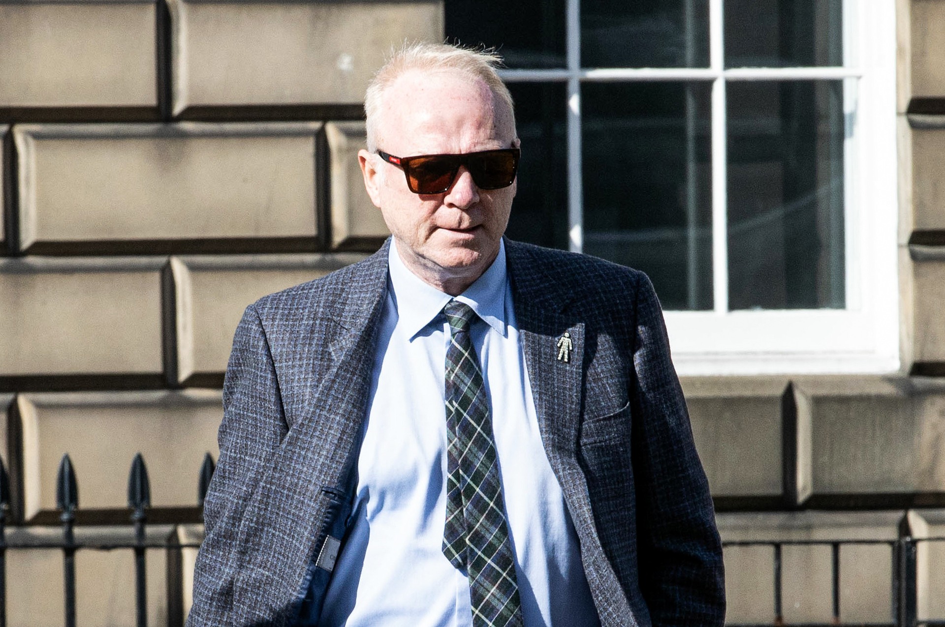 Former Hibs and Scotland boss Alex McLeish was in attendance to pay his respects. (SNS)