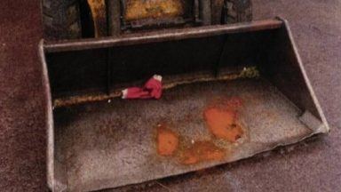 Alloa bottle makers fined £600,000 after molten glass and hot water scalds worker