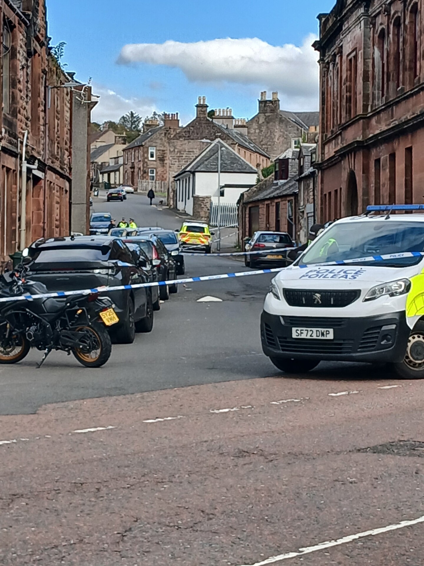 The Newmilns High Street has been cordoned off.