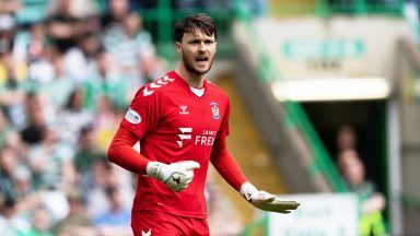 Dundee sign goalkeeper Kieran O’Hara on short-term deal after exit from Kilmarnock