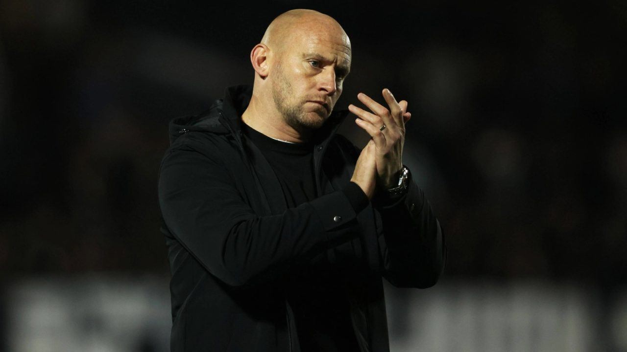 David Gray says Hibernian are conceding goals at bad moments