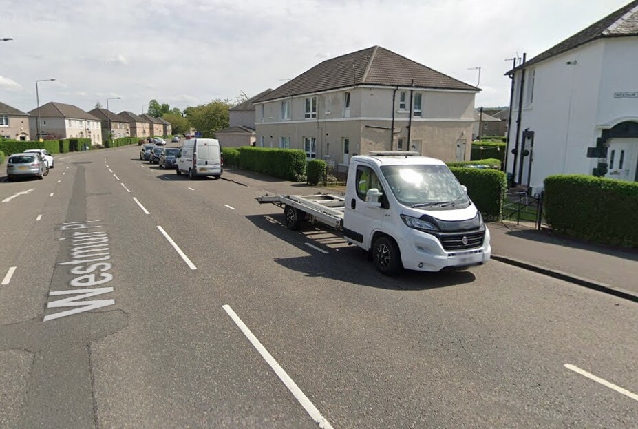 Hunt launched for two attackers after man taken to hospital with face injuries in Rutherglen