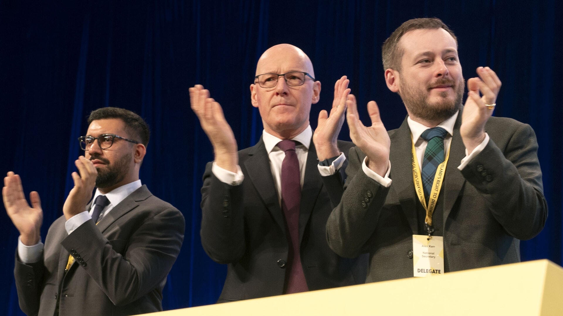 The First Minister proposed the resolution.