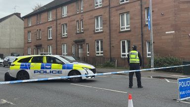 Suspect arrested after man seriously injured in ‘stabbing’ on Glasgow street