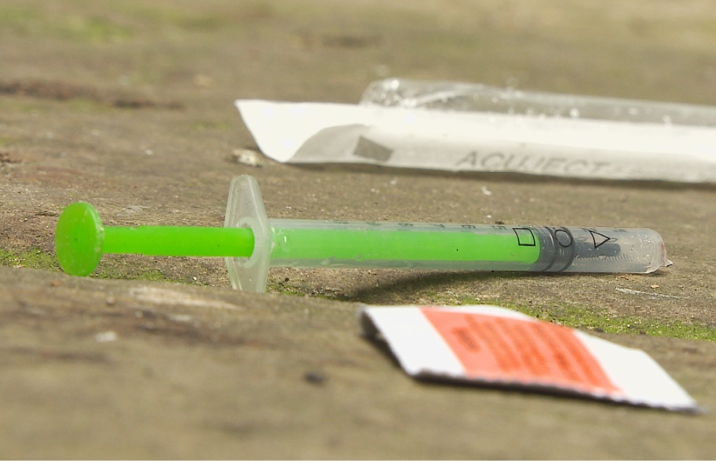 People living in Edinburgh's Old Town told STV News that they're being confronted with piles of dirty, used needles and violent anti-social behaviour on their doorstep day and night as a result of "out of control" public drug injecting.
