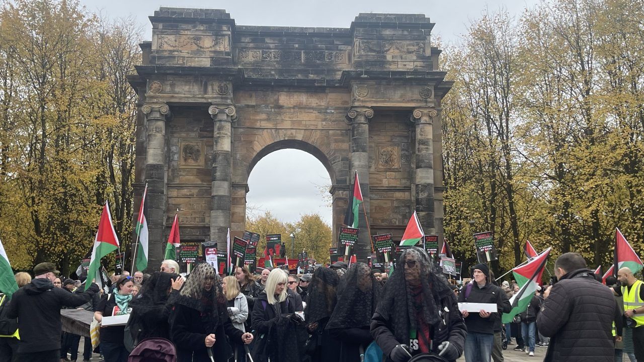 Woman charged with ‘threatening and abusive’ behaviour directed at pro-Palestine protest