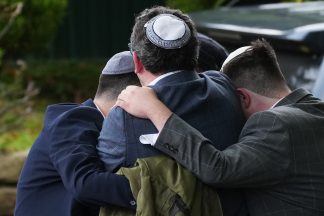 Additional police patrols at Scottish synagogues amid Manchester terror attack