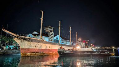 Historic ship built in Port Glasgow towed out to sea and sunk in Hawaii 