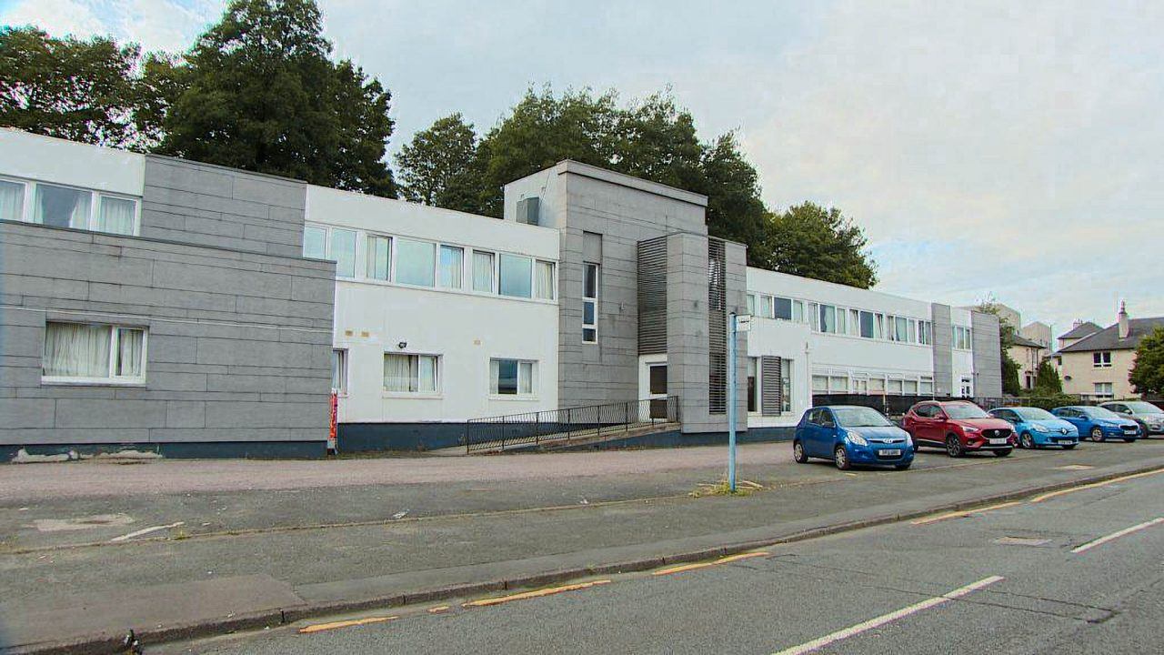 Case dropped against man accused of flashing and sex acts at asylum hotel window