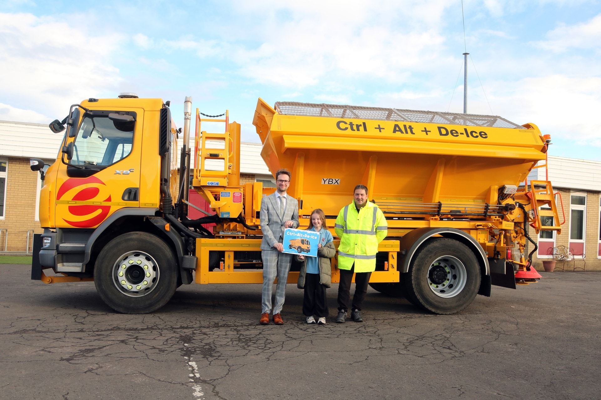 Gartconner pupil helped name one of four new gritters in East Dunbartonshire.