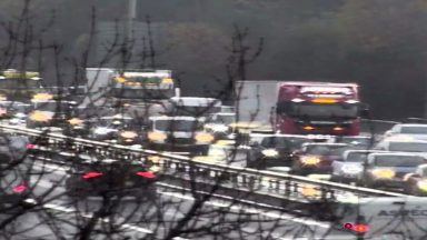 ‘Avoid’ M74 at Hamilton Services amid rush hour police incident