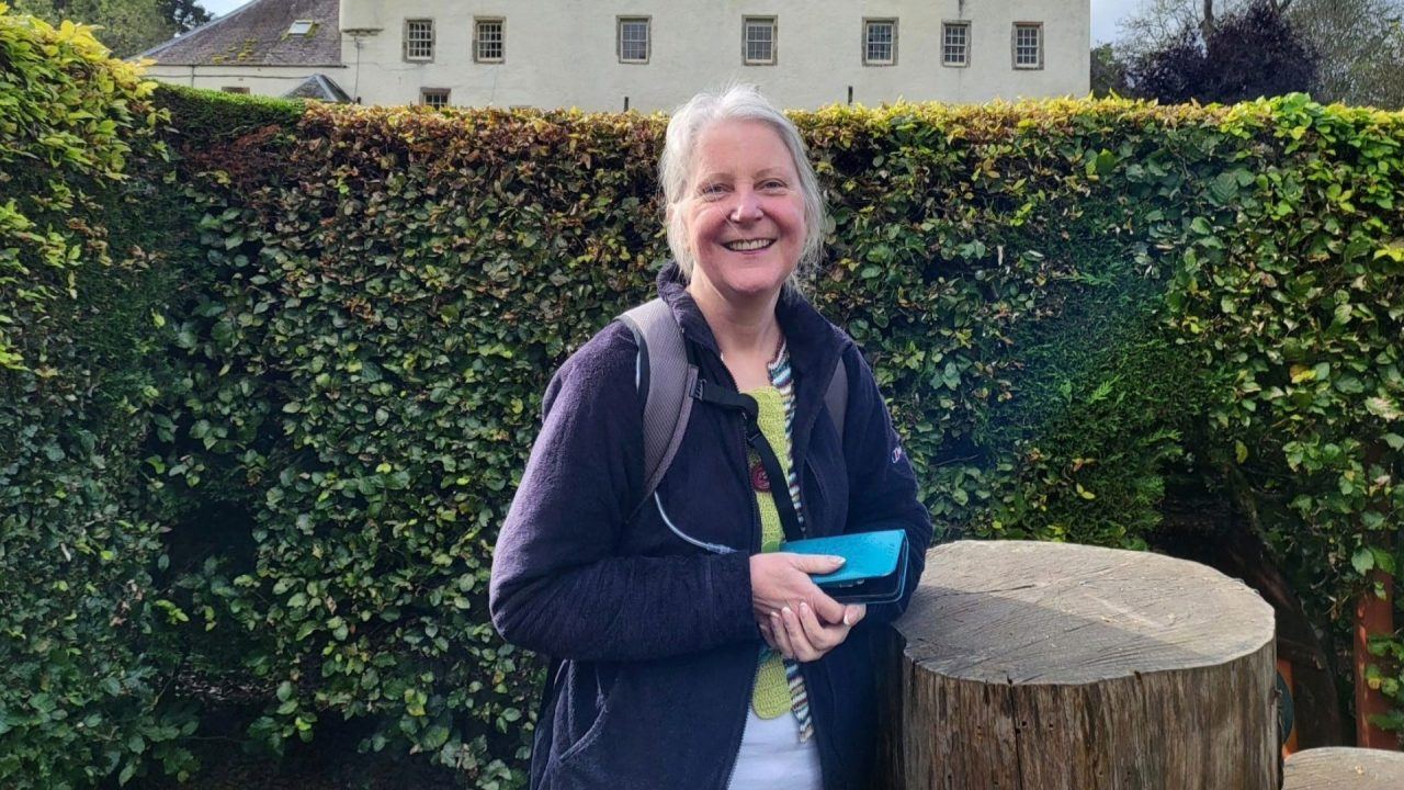 Florist’s death from lung disease may have been ‘triggered by exposure to pollen’