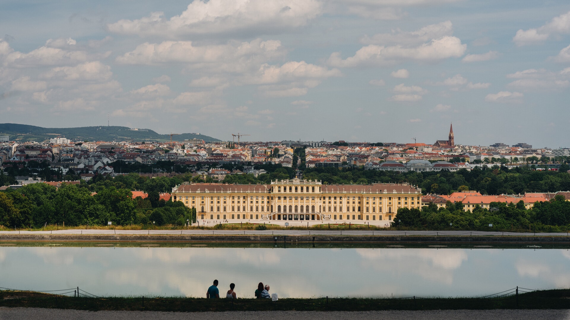 The entire village of Dull has been invited to Vienna.