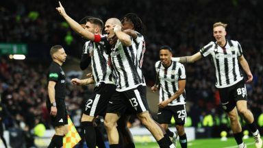 St Mirren lift League Cup with final victory over Celtic at Hampden