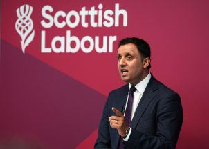 Swinney ‘duping’ supporters into thinking he can win majority, says Anas Sarwar