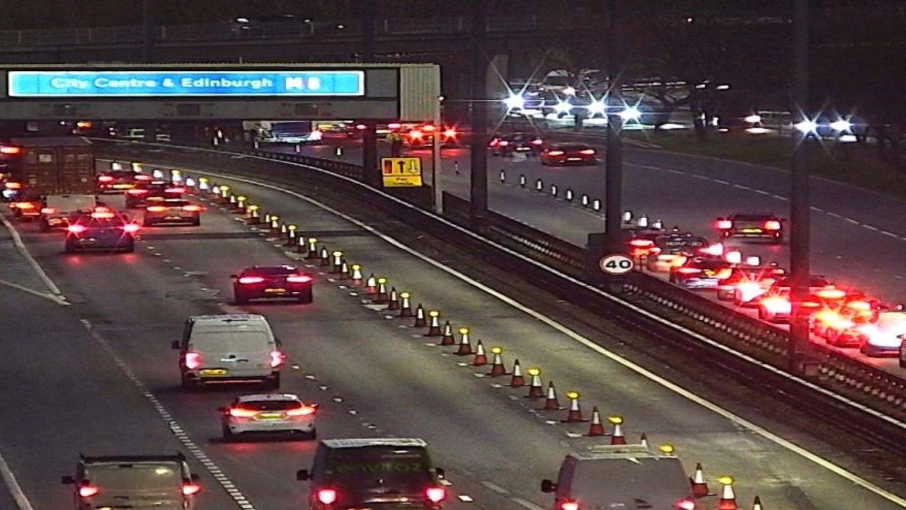 ‘Heavy’ congestion on M8 at rush hour after crash