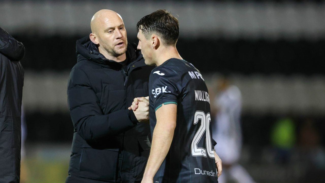 He’s playing at a very high level – Hibernian head coach David Gray hails midfielder Josh Mulligan