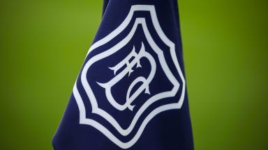 Dundee sign defender Brad Halliday and midfielder Joel Cotterill