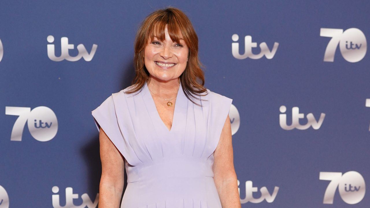 Lorraine Kelly reveals she is in mourning after death of her father