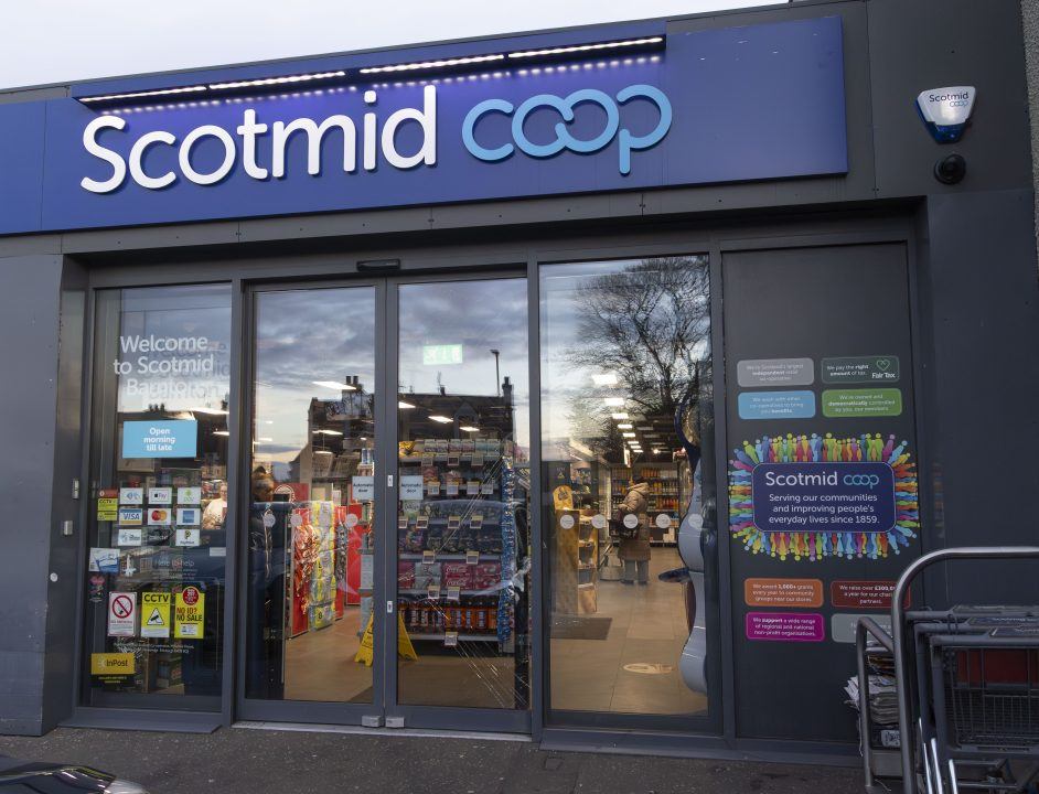 Detectives investigate attempted ATM thefts in Glasgow and Edinburgh on the same night