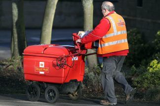 29% of UK adults hit by Royal Mail delays over Christmas, warns Citizens Advice
