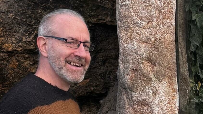 Search launched for Paisley man who disappeared after travelling to Thailand