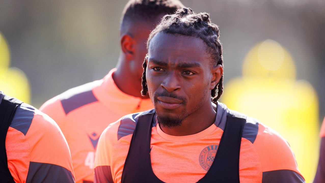 Lutz Pfannenstiel says Aberdeen can benefit from Toyosi Olusanya’s ‘aggression’