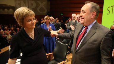 Government issued contempt of court warning over Sturgeon investigation ruling